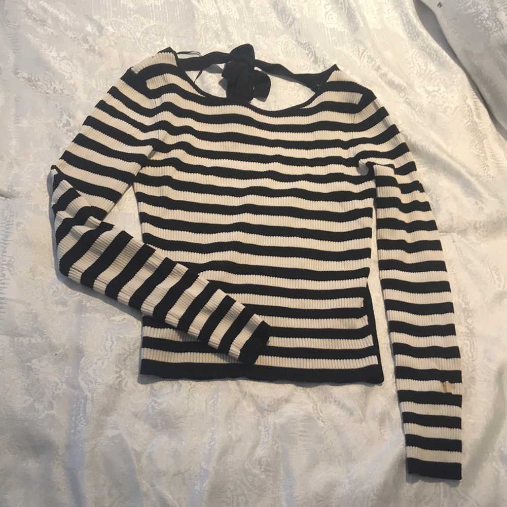 Zara sweater top